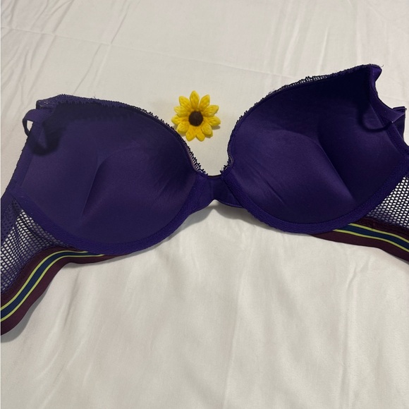 Victoria's Secret Purple Lace Push-Up Bra with Striped Band - Picture 6 of 11